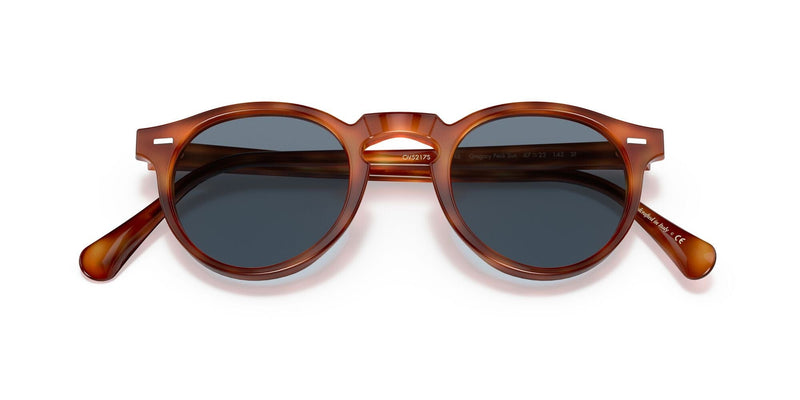 0OV5217S 1483R8  Gregory Peck (47) matte light brown/indigo photochromatic